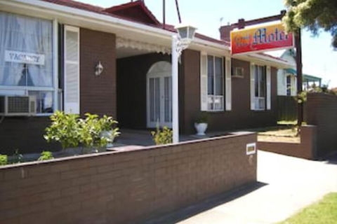 Colonial Lodge Motel Geelong - Accommodation Mount Tamborine 0