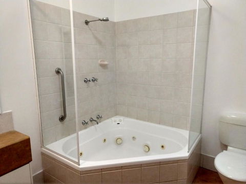 Private Apartments At The Sanctuary Resort - Accommodation Mount Tamborine 4