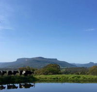 Minimbah Farm Cottages Family Farmstay choose from 2  3 bedroom Cottages  6 Bedroom House - Accommodation Mount Tamborine