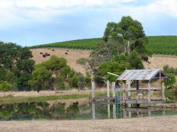 Barristers Block Vigneron Villa - Accommodation Mount Tamborine 5