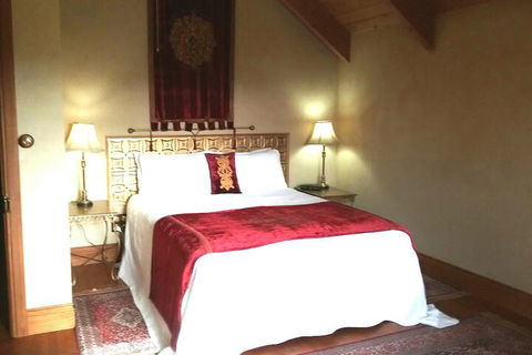 Kentisbury Country House - Accommodation Mount Tamborine 7