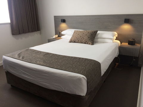 The Bridge - Accommodation Mount Tamborine 6