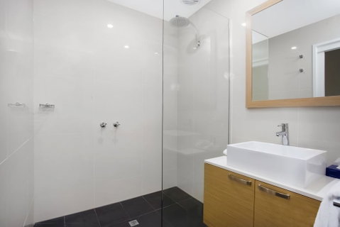Mid City Warrnambool - Accommodation Mount Tamborine 3