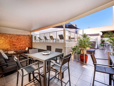 Mercure Centro Port Macquarie - Accommodation Mount Tamborine 3