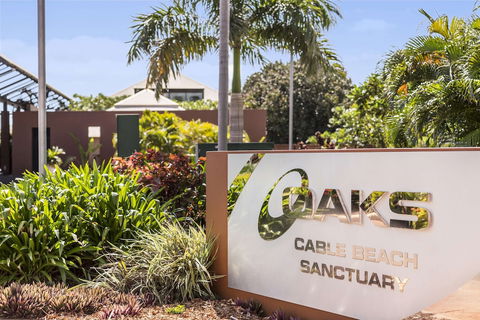 Oaks Cable Beach Resort - Accommodation Mount Tamborine 1