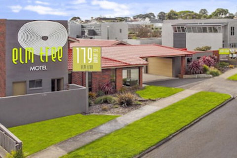 Elm Tree Motel - Accommodation Mount Tamborine 0