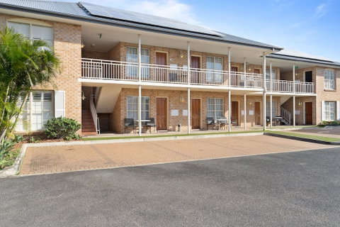 Coopers Colonial Motel - Accommodation Mount Tamborine 2