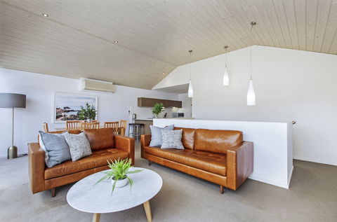 The Victoria - Accommodation Mount Tamborine 6