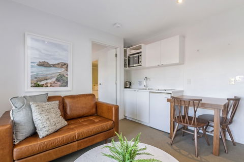 The Victoria - Accommodation Mount Tamborine 4