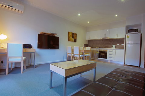 Brighton Serviced Apartments - Accommodation Mount Tamborine 6