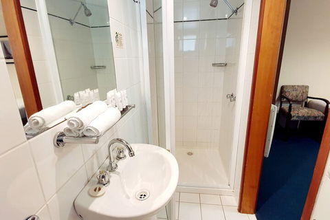 Point Lonsdale Guest House - Accommodation Mount Tamborine 5