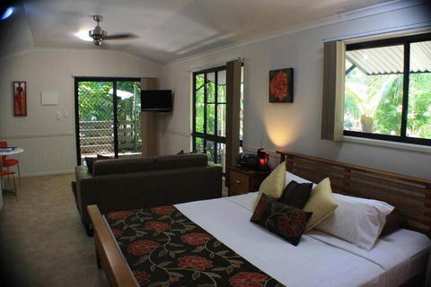 Boutique Bungalows - Accommodation Mount Tamborine 6