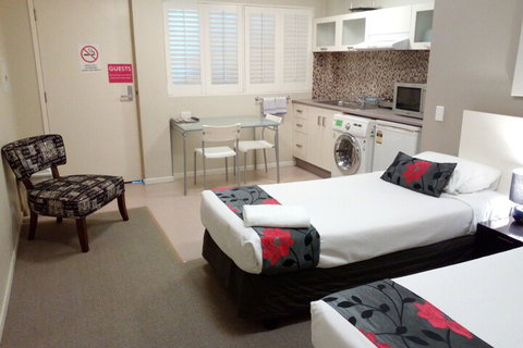 Brisbane Street Studios - Accommodation Mount Tamborine 5