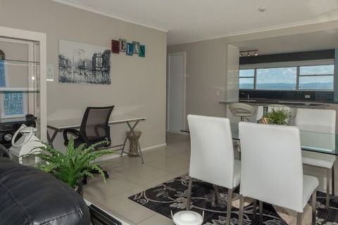 Pacific Plaza Apartments - Accommodation Mount Tamborine 7