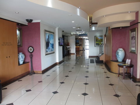 Springwood Tower Apartment Hotel - Accommodation Mount Tamborine 0