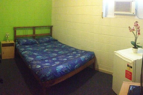 Port Adelaide Backpackers - Accommodation Mount Tamborine 3