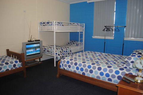 Port Adelaide Backpackers - Accommodation Mount Tamborine 6