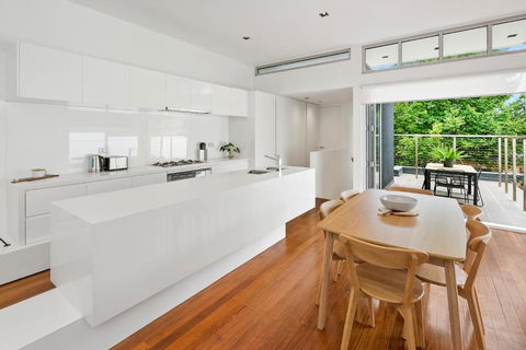 Cogens Two Bedroom Townhouse - Accommodation Mount Tamborine 3