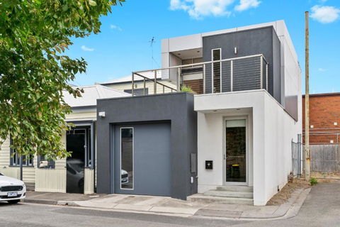 Cogens Two Bedroom Townhouse - Accommodation Mount Tamborine 6