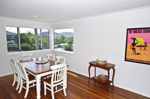 Shiloh Holiday House 14 East Street - Accommodation Mount Tamborine 6