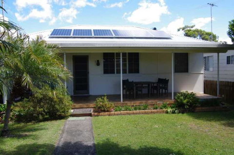 Fleur Cottage 7 Willow Street - Accommodation Mount Tamborine 4