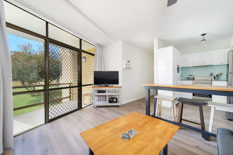 Flynns Beach Apartments 4 41 Pacific Drive - Accommodation Mount Tamborine 6