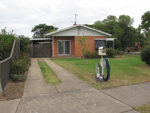 Clarke Street - Accommodation Mount Tamborine 2