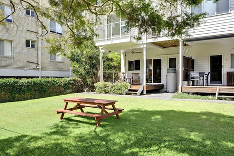 Florida 5 / 5 Lillian Street - Accommodation Mount Tamborine 4