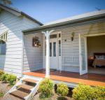 Wine Country Cottage located right at the Hunter Valley gateway close to everything