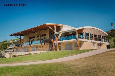 Bonny Beach House Holiday Accommodation With Pool - Accommodation Mount Tamborine 2