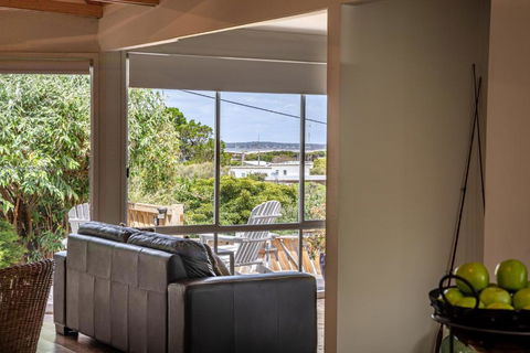 47 Baker Street - Accommodation Mount Tamborine 3