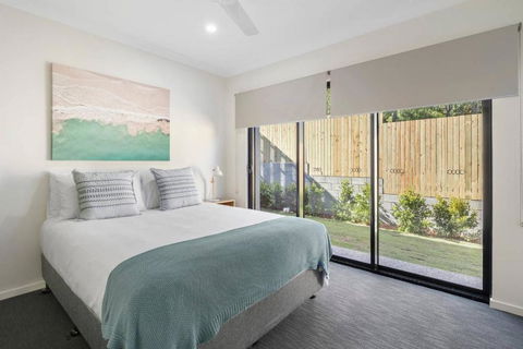AIRLIE BEACH Delight. Hop Skip Jump To Everything - Accommodation Mount Tamborine 6