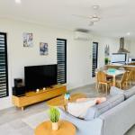 AIRLIE BEACH Delight. Hop Skip Jump To Everything - Accommodation Mount Tamborine 0