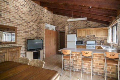 75 River Rd Tabourie Hideaway - Accommodation Mount Tamborine 6