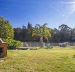 77 Lake Entrance Rd Waterfront Wonder - Accommodation Mount Tamborine