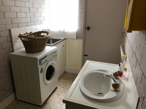 Flat 1 / 15 Dalmeny Drive - Accommodation Mount Tamborine 5