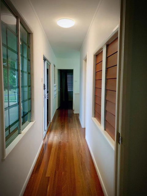 Holiday Rental Huge House With Beach Views - Accommodation Mount Tamborine 2