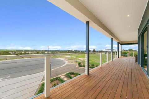 Gizmos Retreat - Accommodation Mount Tamborine 2