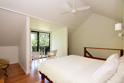 Cloudsong Chalet 4 Close To The Village Centre! - Accommodation Mount Tamborine 1