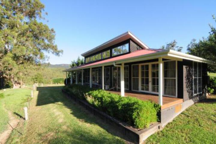 Macquarie Pass NSW Accommodation Mount Tamborine