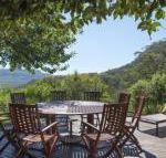 Taliesin Beautiful 4 bedroom home with amazing views - Accommodation Mount Tamborine