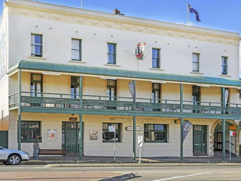 Bellara Your Home Among The Gum Trees! - Accommodation Mount Tamborine 4