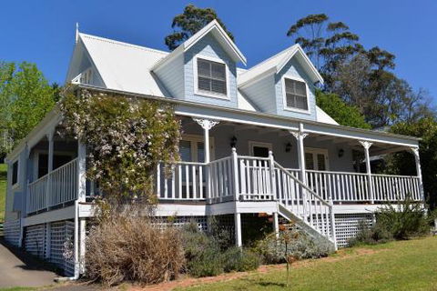 The Dolls House Charming 2 Bedroom Cottage Just A Short Walk From The Village - Accommodation Mount Tamborine 7