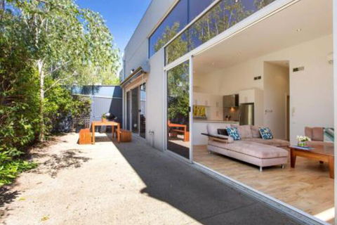 PALM COURT RETREAT MORNINGTON - Accommodation Mount Tamborine 7