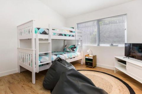 PALM COURT RETREAT MORNINGTON - Accommodation Mount Tamborine 3