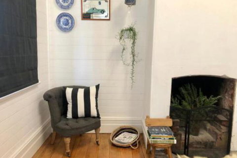 The Residence Stylish Comfort With Fireplace - Accommodation Mount Tamborine 3