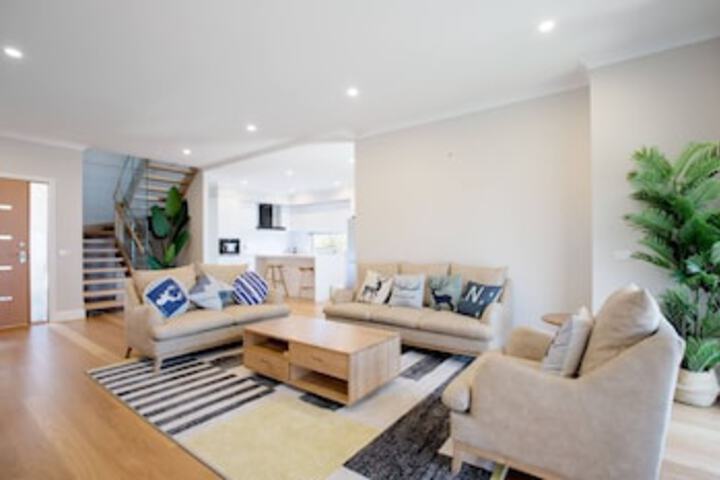 Ashburton VIC Accommodation Mount Tamborine
