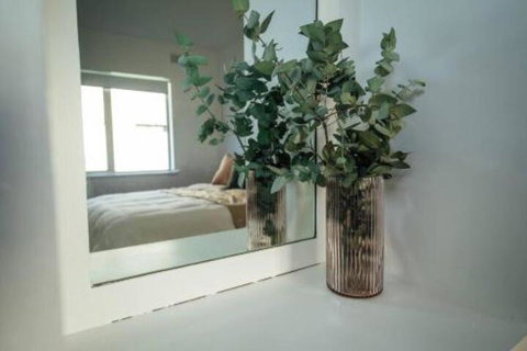 Sahara On Anzac Close To Airport City & Beach! - Accommodation Mount Tamborine 7