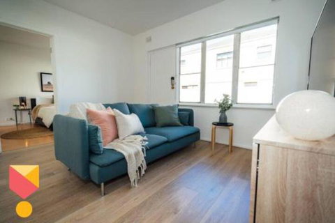 Sahara On Anzac Close To Airport City & Beach! - Accommodation Mount Tamborine 0