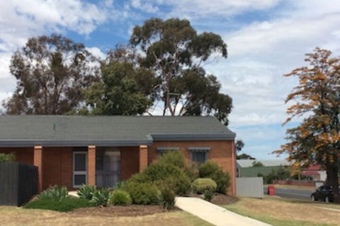 Dunolly Broadway B&B - Accommodation Mount Tamborine 0